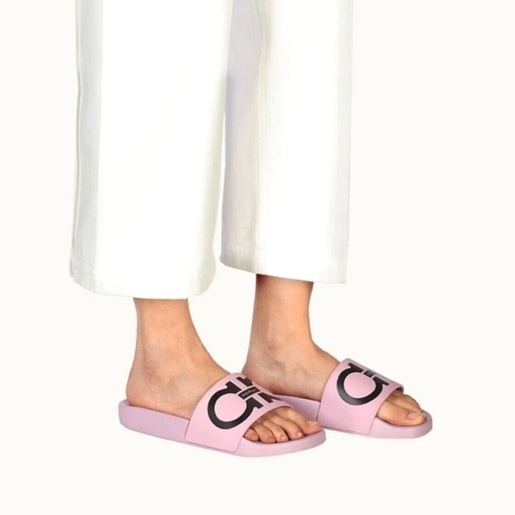 Salvatore Ferragamo “Groove 2 Gancini” Slides – Lilac 💜✨ - Picture 8 of 10